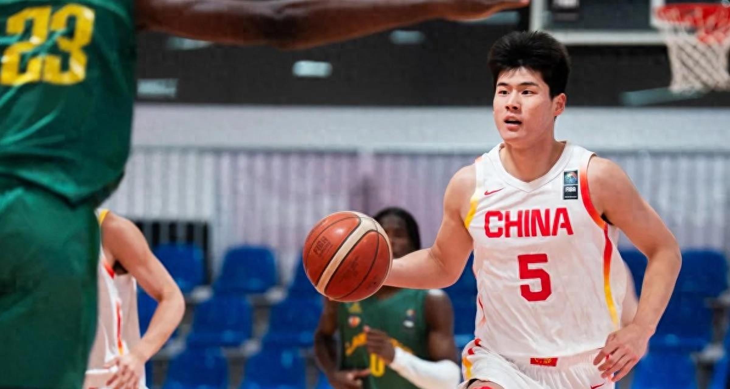 世界杯U19男篮打好小组赛争取排位，淘汰赛压力就小